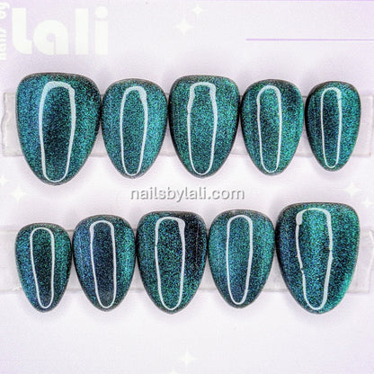 Large Almond Extra Short Velvet Cat Eye Color Shifting